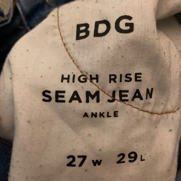 BDG High Waisted Jeans - Picture 3 of 6